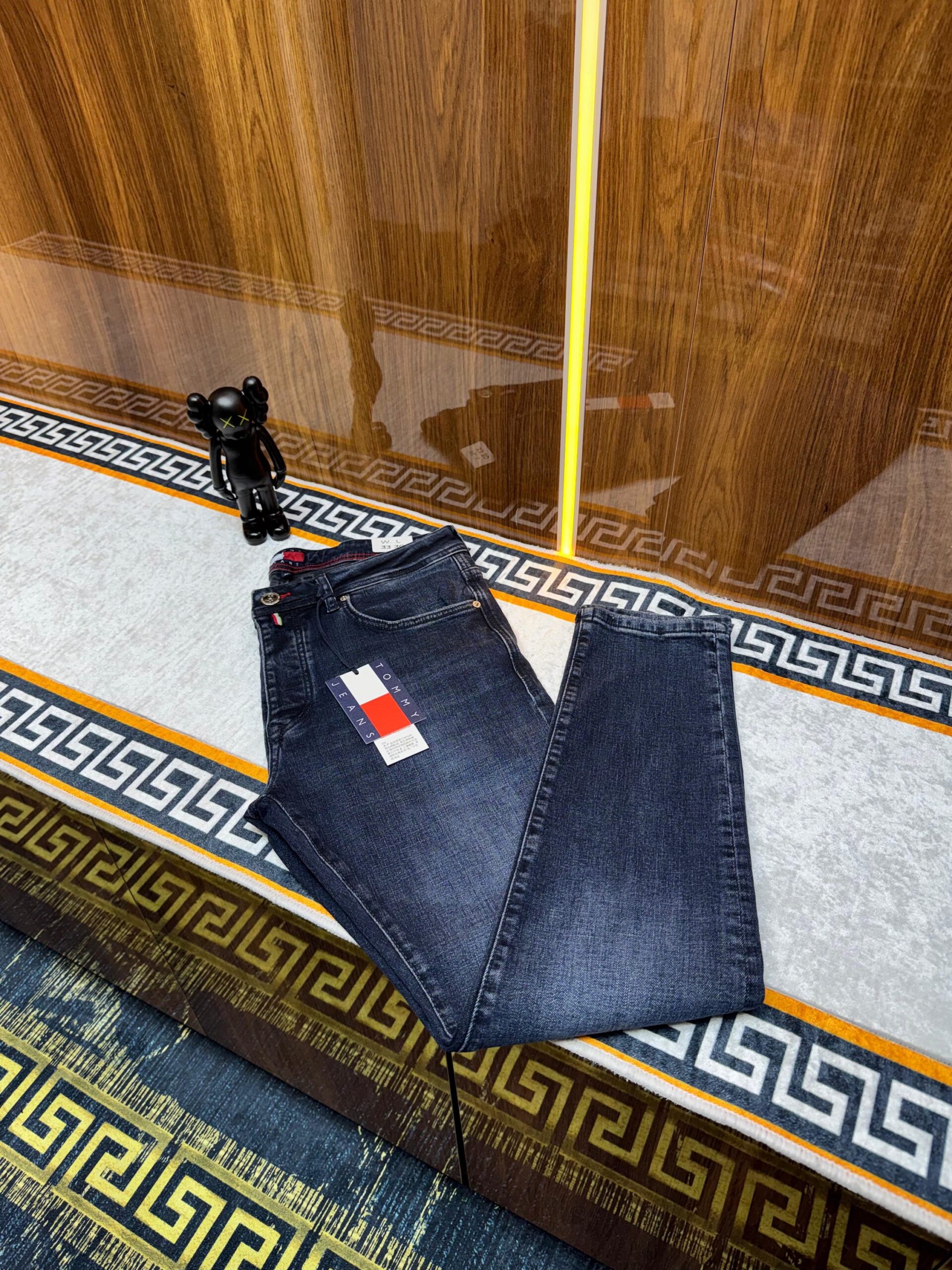 a8fc3ab4-65fc-4830-a607-cbbdf0fdabd4 TOMMY HILFIGER KOT PANTOLON - Görsel 1